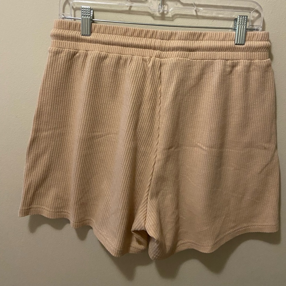 Beige Amazon Set - Picture 6 of 6